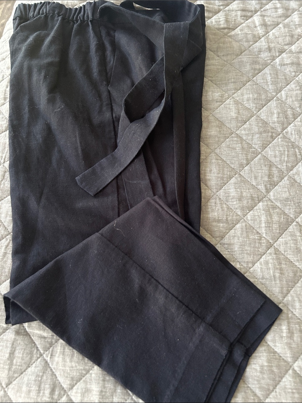 J. Crew Black elastic waist black linen/cotton pant. Great summer pant